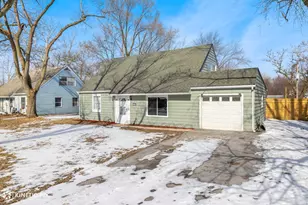 1412 W Broadview Ave, Crete, IL 60417 - Photo 1