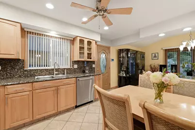 9437 N Lockwood Avenue, Skokie, IL 60077 - Photo 9