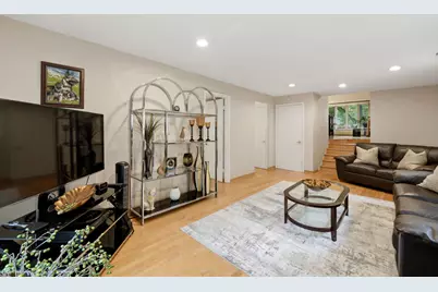 9437 N Lockwood Avenue, Skokie, IL 60077 - Photo 13