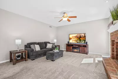 531 Birchwood Drive, Yorkville, IL 60560 - Photo 7