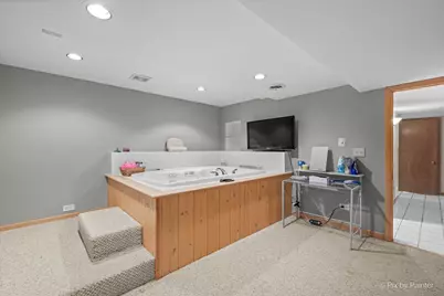 915 S 8th Street, Dekalb, IL 60115 - Photo 19