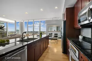 737 W Washington Blvd, Chicago, IL 60661 - Photo 3
