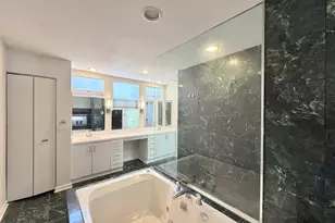 2717 N Lehmann Ct, Chicago, IL 60614 - Photo 21
