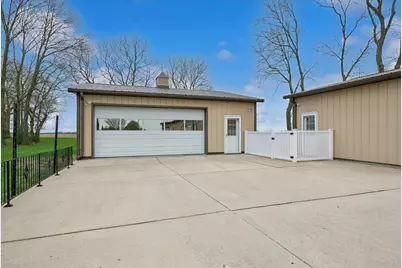 1430 N 30th Road, Ottawa, IL 61350 - Photo 3