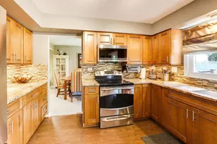 401 Collen Dr, Lombard, IL 60148 - Photo 11