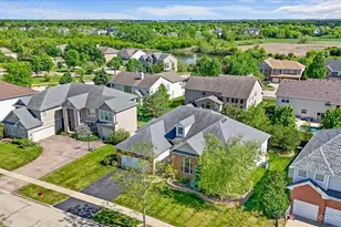 3064 Fairhaven Ln, Lake in the Hills, IL 60156 - Photo 45