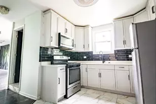 8942 S Baltimore Ave, Chicago, IL 60617 - Photo 19