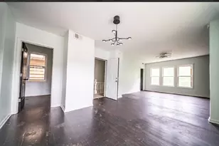 8942 S Baltimore Ave, Chicago, IL 60617 - Photo 17