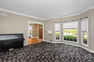 4N475 S Robert Frost Cir, Saint Charles, IL 60175 - Photo 11