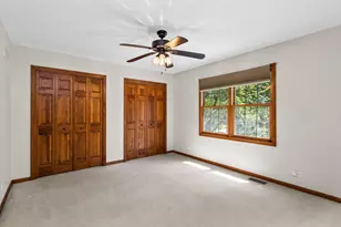 4N475 S Robert Frost Cir, Saint Charles, IL 60175 - Photo 19