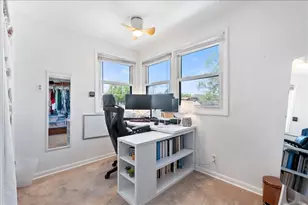2504 W Jarvis Ave, Chicago, IL 60645 - Photo 17