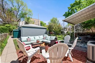 2504 W Jarvis Ave, Chicago, IL 60645 - Photo 21