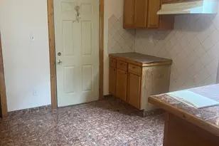 10143 S Ave L Ave, Chicago, IL 60617 - Photo 13