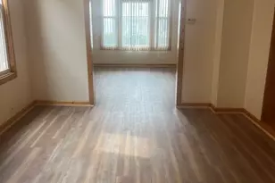 10143 S Ave L Ave, Chicago, IL 60617 - Photo 3