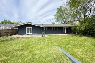 3207 Sunnyside Dr, Rockford, IL 61114 - Photo 3