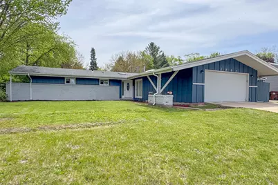 3207 Sunnyside Drive, Rockford, IL 61114 - Photo 1