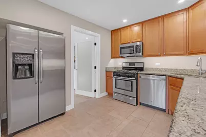1055 N Bluebonnet Lane, Hoffman Estates, IL 60169 - Photo 13