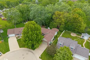 246 Teal Ln, Braidwood, IL 60408 - Photo 5