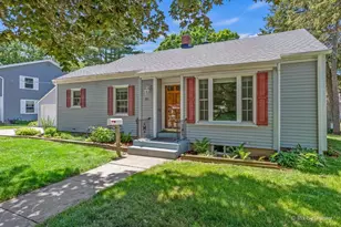 511 S Prairie St, Batavia, IL 60510 - Photo 1