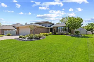 8607 Bethany Ln, Tinley Park, IL 60487 - Photo 1