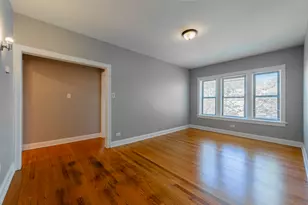 2056 W Arthur Ave, Chicago, IL 60645 - Photo 3