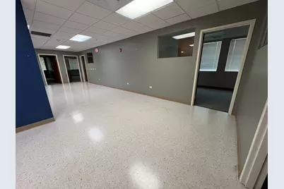 480 E Roosevelt Road, West Chicago, IL 60185 - Photo 9