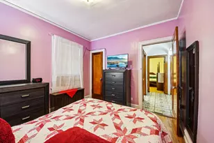 2842 N 74th Ct, Elmwood Park, IL 60707 - Photo 17