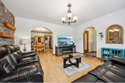 2842 N 74th Court, Elmwood Park, IL 60707 - Photo 7