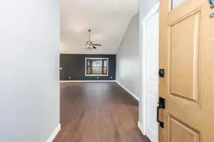 507 Lloyd Dr, Dwight, IL 60420 - Photo 7