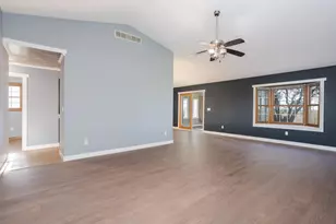 507 Lloyd Dr, Dwight, IL 60420 - Photo 11