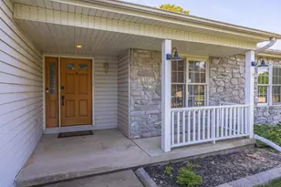 507 Lloyd Dr, Dwight, IL 60420 - Photo 5