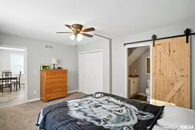 300 S 14th Street, Leclaire, IA 52753 - Photo 9