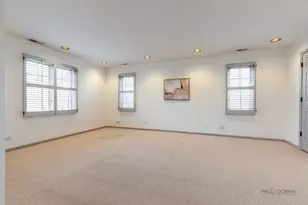 930 Ivy Ln, Deerfield, IL 60015 - Photo 13