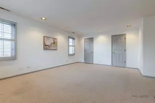 930 Ivy Ln, Deerfield, IL 60015 - Photo 15