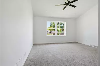 205 E Sullivan Street, Heyworth, IL 61745 - Photo 15