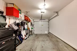 2247 N Rockwell St, Chicago, IL 60647 - Photo 27