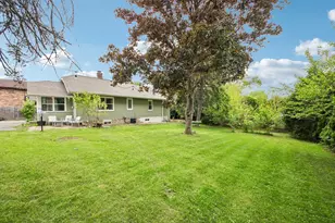 117 E 55th St, Westmont, IL 60559 - Photo 29