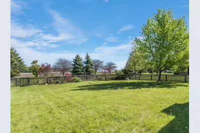 521 Ridgewood Drive, Antioch, IL 60002 - Photo 29