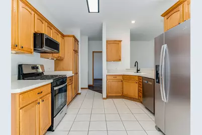 521 Ridgewood Drive, Antioch, IL 60002 - Photo 11