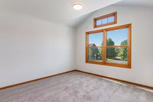 521 Ridgewood Dr, Antioch, IL 60002 - Photo 21