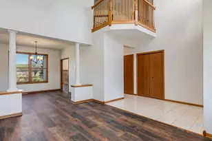 521 Ridgewood Dr, Antioch, IL 60002 - Photo 3