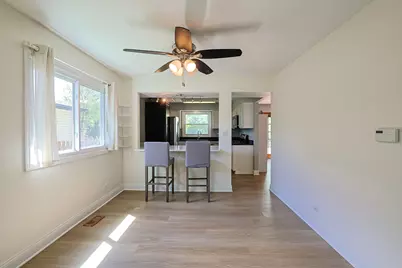 1299 W New Britton Drive, Hoffman Estates, IL 60192 - Photo 7