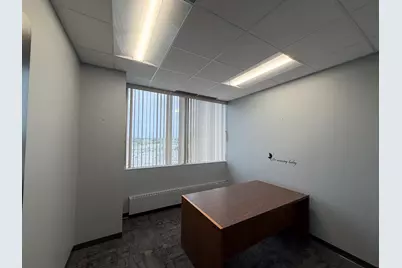 100 E Kimberly Road #400, Davenport, IA 52806 - Photo 11