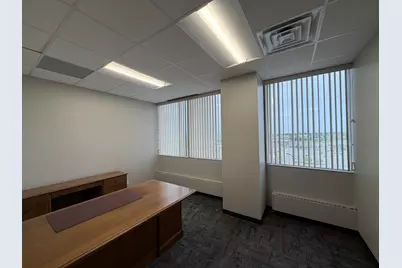 100 E Kimberly Road #400, Davenport, IA 52806 - Photo 15