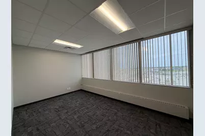 100 E Kimberly Road #400, Davenport, IA 52806 - Photo 13