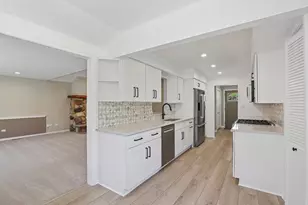 1756 Prairie Ave, Northbrook, IL 60062 - Photo 5
