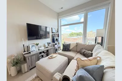3757 N Sheffield Avenue #302, Chicago, IL 60613 - Photo 9