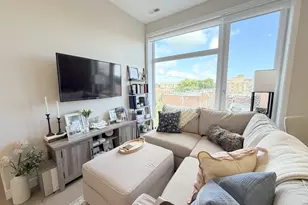 3757 N Sheffield Ave, Chicago, IL 60613 - Photo 9