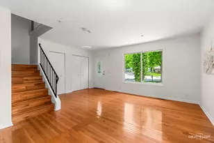 1423 Bangor Ln, Aurora, IL 60504 - Photo 3