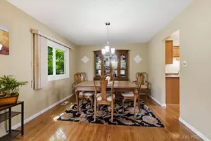 1720 Trent Ct, Wheaton, IL 60189 - Photo 11